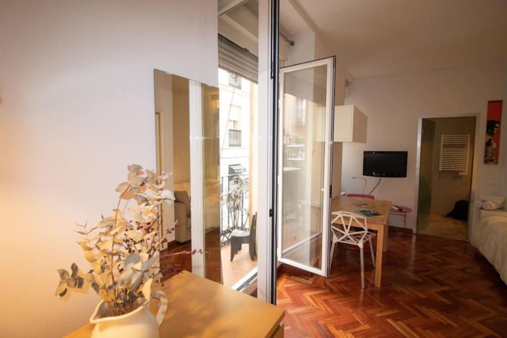 Exclusivo Y Acogedor Apartamento Con Balcon En Chueca, Con Aire Acondicionado Y Calefaccion Madrid Kültér fotó
